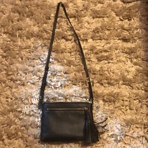 Adjustable crossbody bag